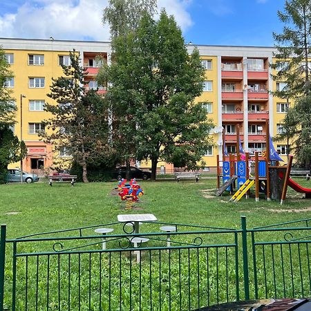 Simcity I Free Parking 24H Self Check-In Banská Bystrica Dış mekan fotoğraf